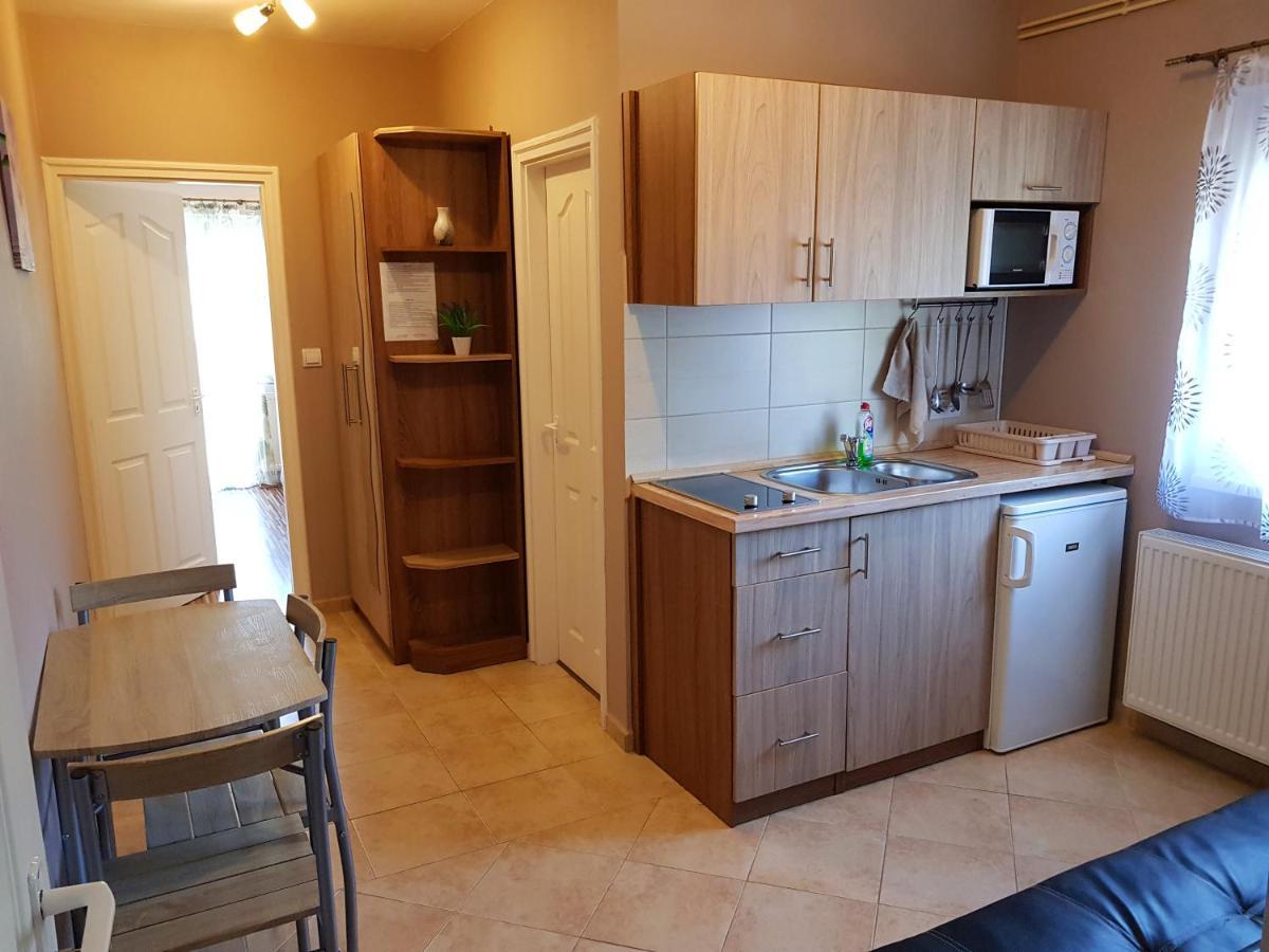 Napsugár Villa B Siófok Esterno foto